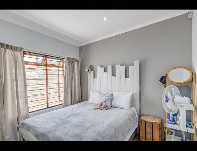 3 BEDROOM CLUSTER FOR SALE IN SUNDOWNER